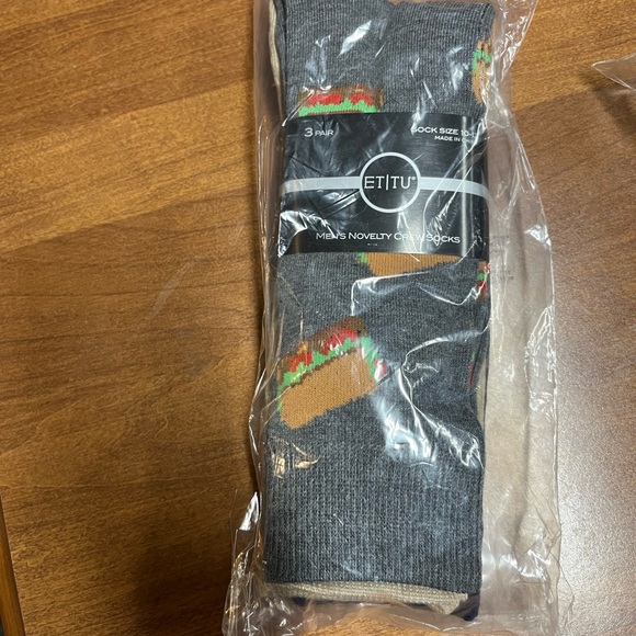 NWT Men’s 3 pack socks 🧦 - Picture 5 of 5